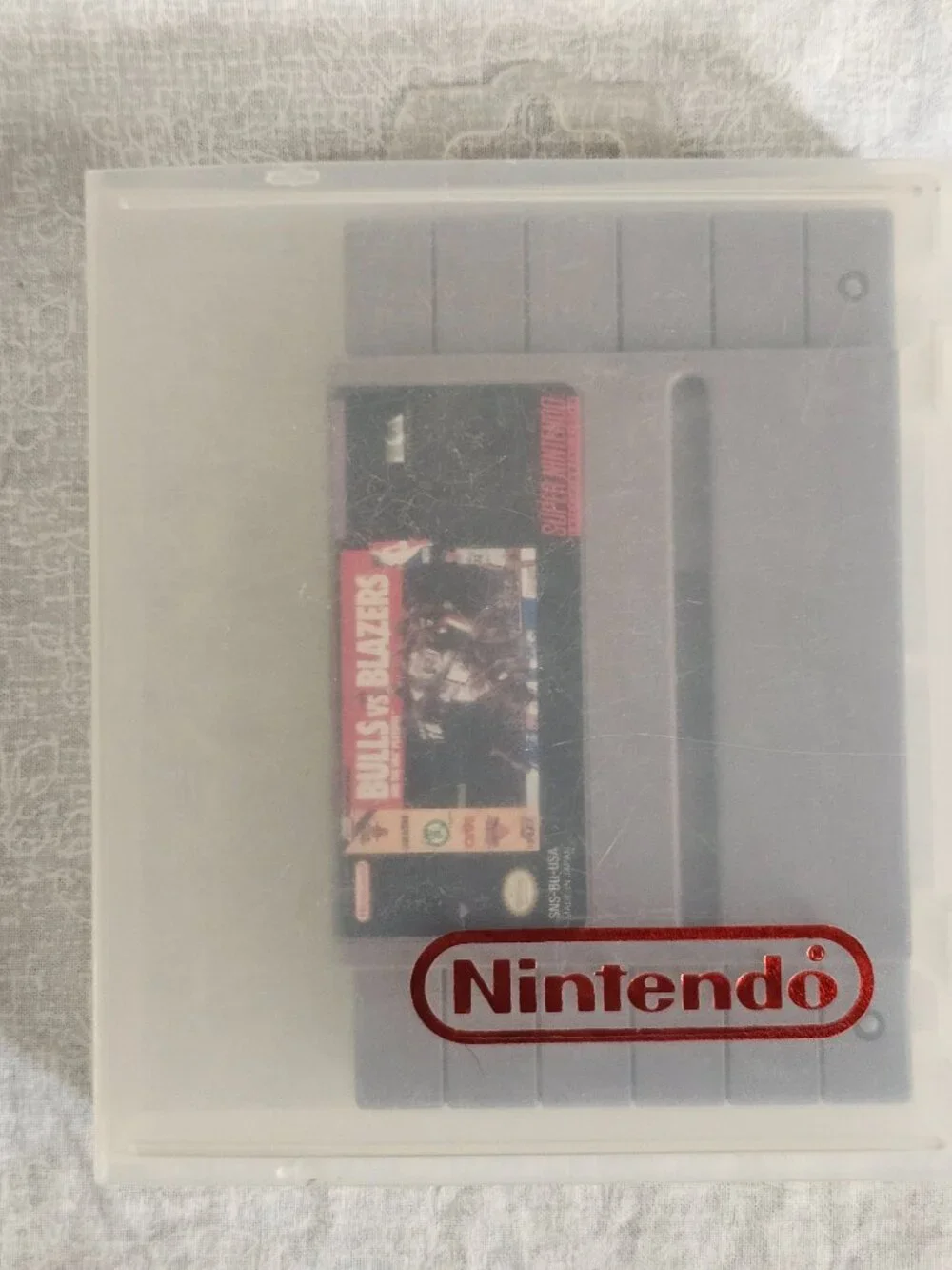 NES Game Holder Vintage Plastic Clamshell Case Nintendo Storage Protector Box